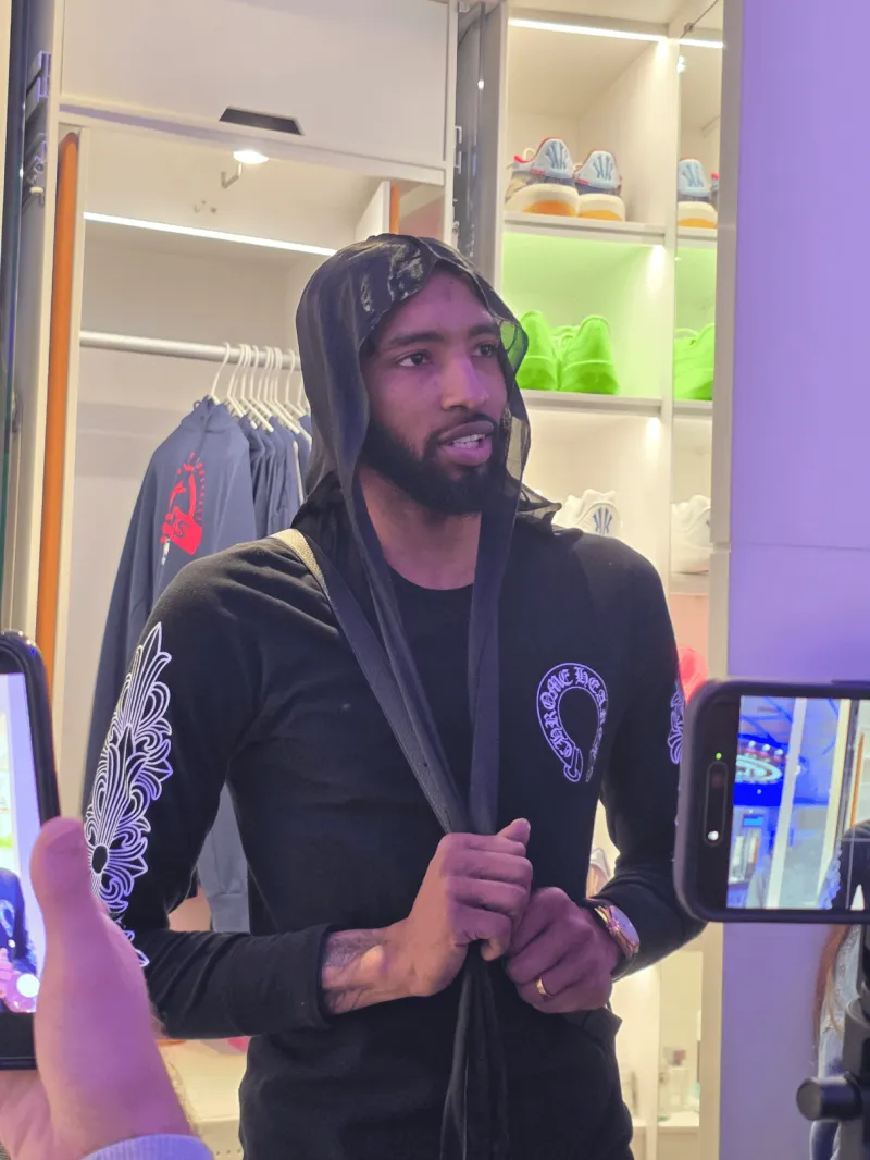 爱游戏平台下载-小琼斯谈对阵开拓者：我们别无选择，只能拼尽全力奋力争胜